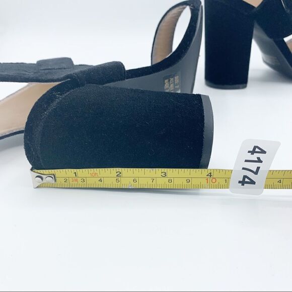 Qupid Women’s Velvet Wide Strap Chunky Heel Sandals in Black Sz 7 - Picture 11 of 15